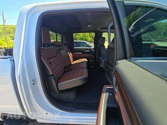 2026 GMC Sierra 2500HD Denali Ultimate Crew Cab Medium Bed 5SB - miniatura 17