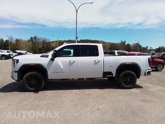 2026 GMC Sierra 3500HD AT4 Crew Cab Medium Bed - miniatura 3