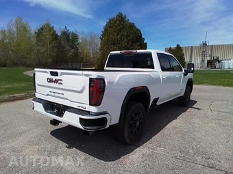2026 GMC Sierra 3500HD AT4 Crew Cab Medium Bed - miniatura 5