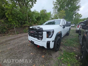 2026 GMC Sierra 3500HD AT4 Crew Cab Medium Bed