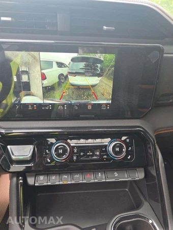 2026 GMC Sierra 3500HD AT4 Crew Cab Medium Bed - miniatura 23