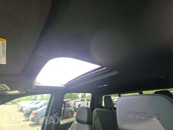 2026 GMC Sierra 3500HD AT4 Crew Cab Medium Bed - miniatura 11
