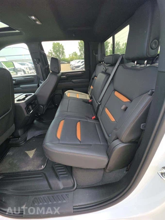 2026 GMC Sierra 3500HD AT4 Crew Cab Medium Bed - miniatura 13