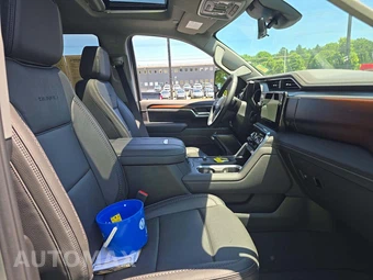 2026 GMC Sierra 3500HD Denali Crew Cab Long Bed DRW - miniatura 18