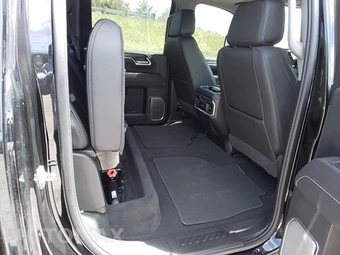 2026 GMC Sierra 3500HD Denali Crew Cab Long Bed DRW - miniatura 12