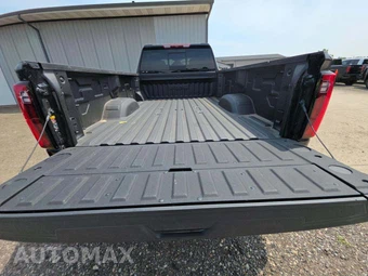 2026 GMC Sierra 3500HD Denali Crew Cab Long Bed DRW - miniatura 14