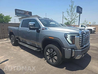 2026 GMC Sierra 3500HD Denali Crew Cab Medium Bed - miniatura 4