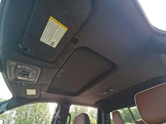 2026 GMC Sierra 3500HD Denali Ultimate Crew Cab Medium Bed - miniatura 8