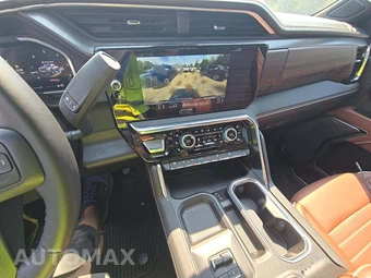 2026 GMC Sierra 3500HD Denali Ultimate Crew Cab Medium Bed - miniatura 7