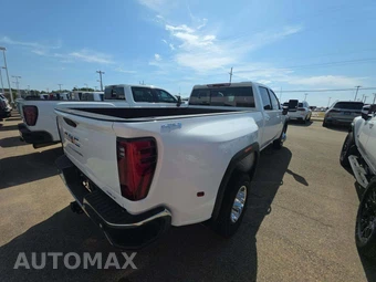 2026 GMC Sierra 3500HD SLT Crew Cab Long Bed 3SA DRW - miniatura 3