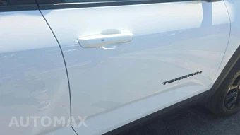2026 GMC Terrain Elevation 3SB - miniatura 26