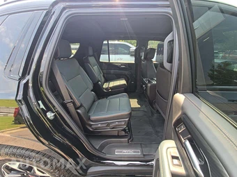 2026 GMC Yukon AT4 4SB - miniatura 14
