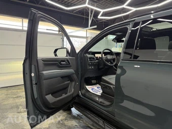 2026 GMC Yukon AT4 4SB - miniatura 9