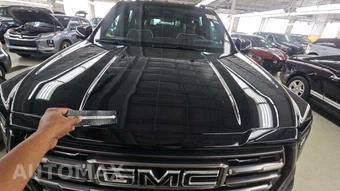2026 GMC Yukon AT4 Ultimate 4SG - miniatura 22