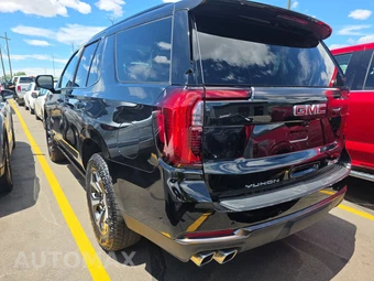 2026 GMC Yukon AT4 Ultimate 4SG - miniatura 6