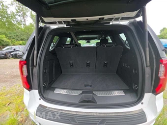 2026 GMC Yukon Denali 5SA - miniatura 15