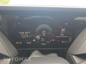 2026 GMC Yukon Denali 5SA - miniatura 9