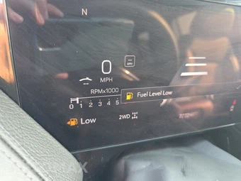 2026 GMC Yukon Denali 5SA - miniatura 12