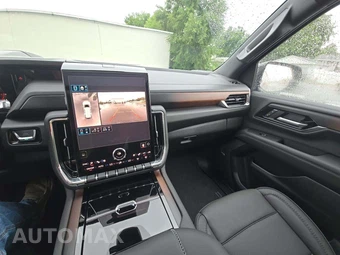 2026 GMC Yukon Denali 5SA - miniatura 7