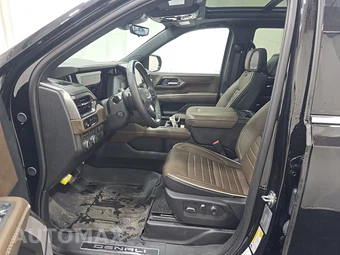 2026 GMC Yukon Denali Ultimate 5SB - miniatura 7