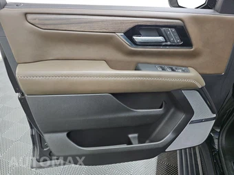 2026 GMC Yukon Denali Ultimate 5SB - miniatura 9