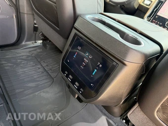 2026 GMC Yukon Denali Ultimate 5SB - miniatura 23