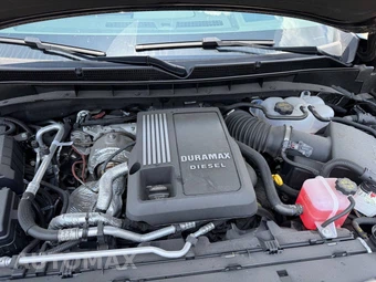 2026 GMC Yukon Denali Ultimate 5SB - miniatura 5
