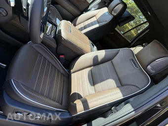 2026 GMC Yukon Denali Ultimate 5SB - miniatura 14
