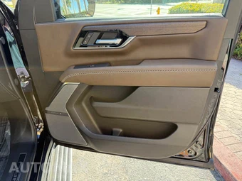 2026 GMC Yukon Denali Ultimate 5SB - miniatura 29