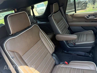 2026 GMC Yukon Denali Ultimate 5SB - miniatura 18