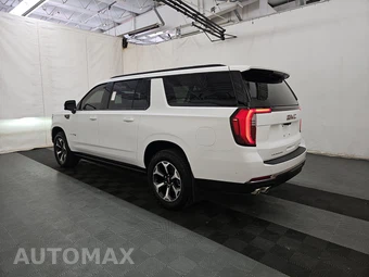 2026 GMC Yukon XL AT4 Ultimate 4SG - miniatura 6