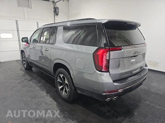 2026 GMC Yukon XL AT4 Ultimate 4SG - miniatura 6