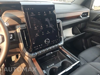 2026 GMC Yukon XL Denali 5SA - miniatura 11