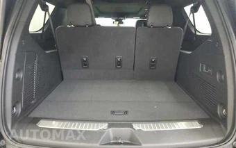 2026 GMC Yukon XL Denali 5SA - miniatura 8