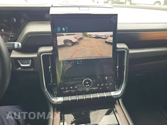 2026 GMC Yukon XL Denali 5SA - miniatura 7