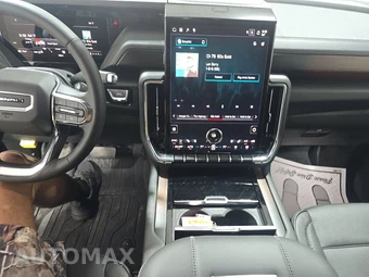 2026 GMC Yukon XL Denali 5SA - miniatura 11