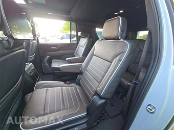 2026 GMC Yukon XL Denali Ultimate 5SB - miniatura 13