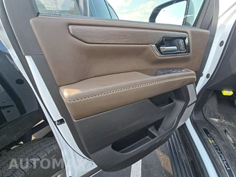 2026 GMC Yukon XL Denali Ultimate 5SB - miniatura 15