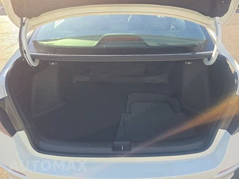 2026 Honda Civic Sedan Hybrid Sport Touring - miniatura 16