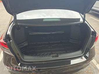 2026 Honda Civic Sedan LX - miniatura 16