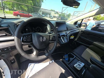 2026 Honda Odyssey Elite 118.1" WB - miniatura 10