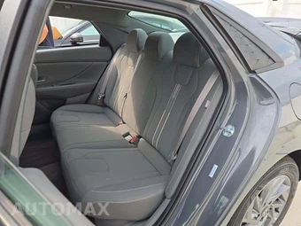 2026 Hyundai Elantra Hybrid Blue - miniatura 13