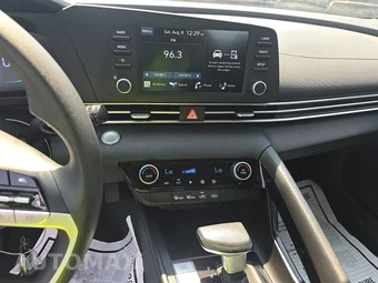 2026 Hyundai Elantra Hybrid Blue - miniatura 17