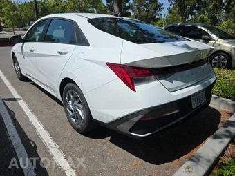 2026 Hyundai Elantra Hybrid Blue - miniatura 6