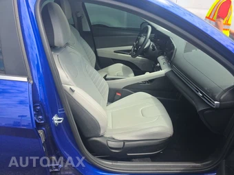 2026 Hyundai Elantra Limited - miniatura 8