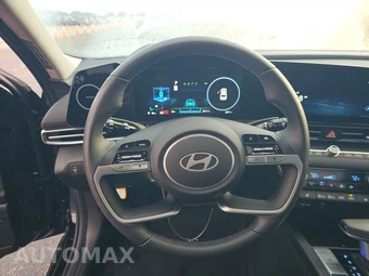 2026 Hyundai Elantra Limited - miniatura 10