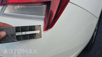 2026 Hyundai Elantra SE - miniatura 19
