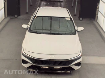 2026 Hyundai Elantra SE - miniatura 2