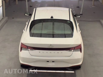 2026 Hyundai Elantra SE - miniatura 5