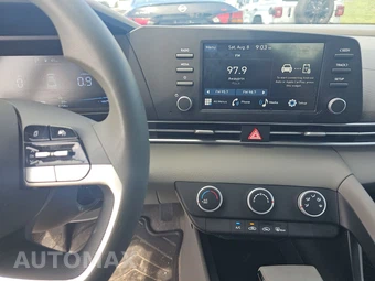 2026 Hyundai Elantra SE - miniatura 11